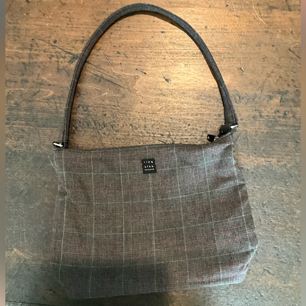 1154 Lill Studio Chicago Grey & Red Checkered Shoulder Bag